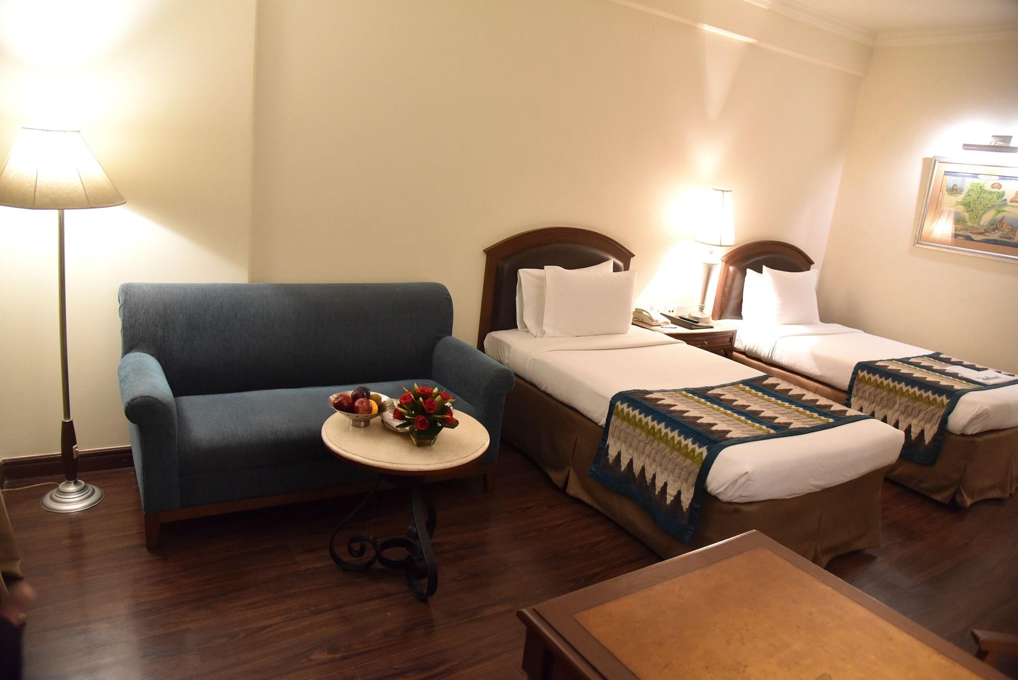 Radisson Hotel Varanasi Esterno foto
