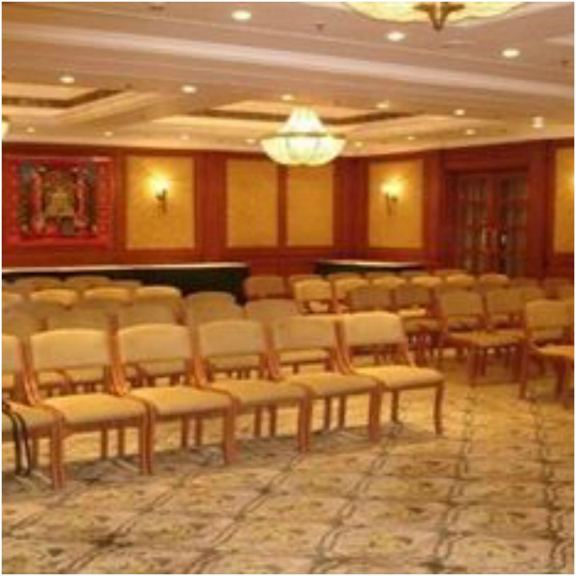 Radisson Hotel Varanasi Esterno foto