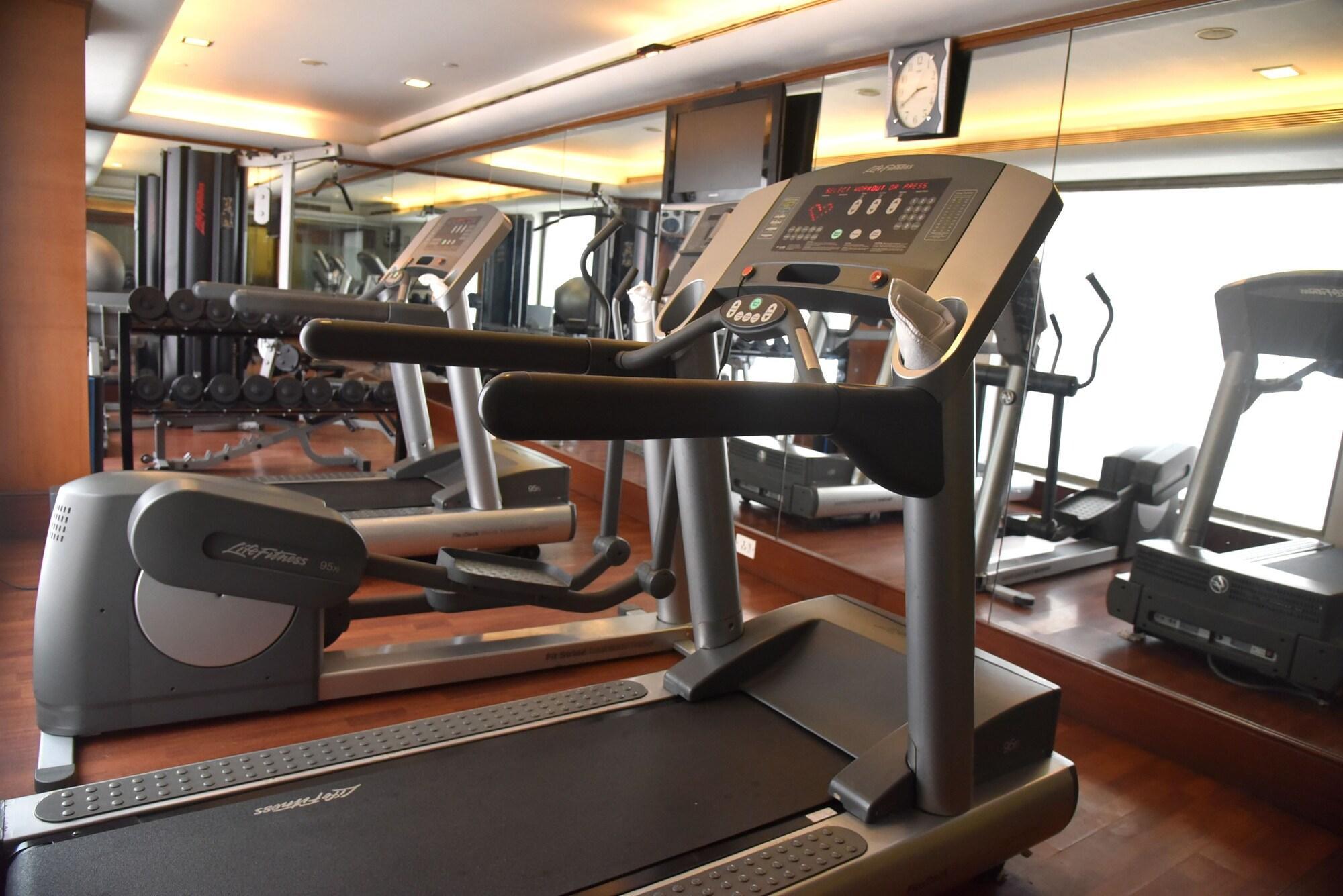 Radisson Hotel Varanasi Esterno foto
