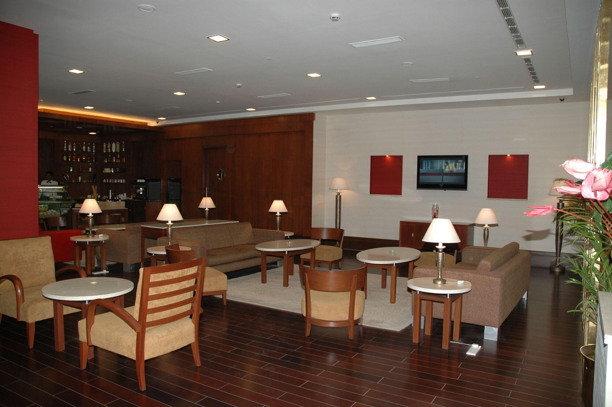 Radisson Hotel Varanasi Esterno foto