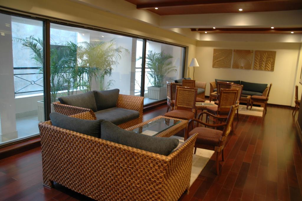 Radisson Hotel Varanasi Esterno foto