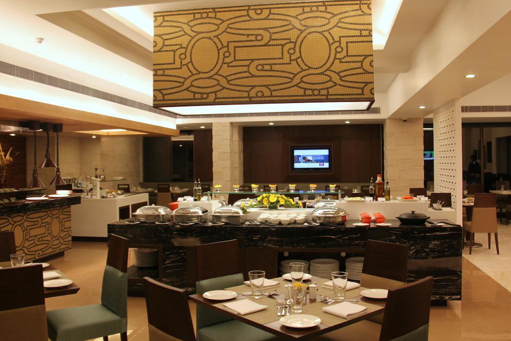 Radisson Hotel Varanasi Esterno foto